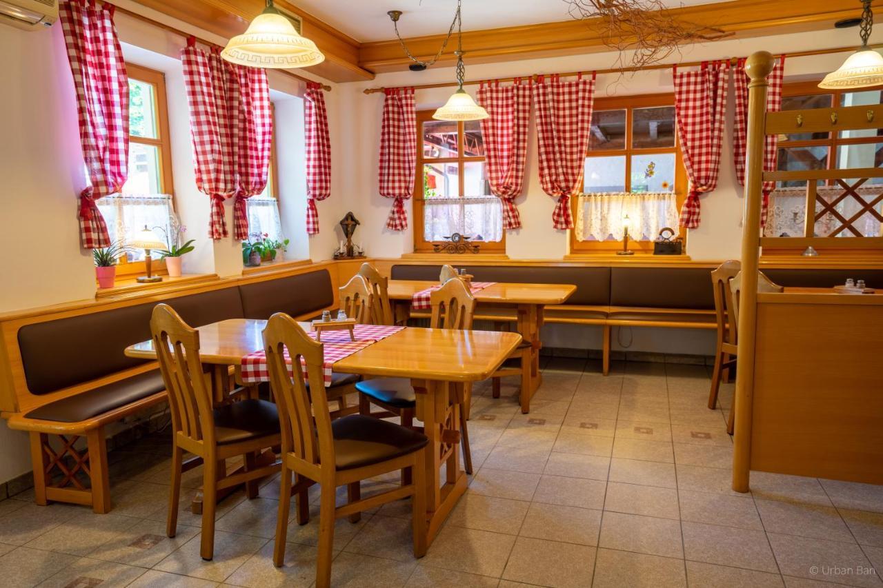 Gostilna Logar Hotel Hotemaze ภายนอก รูปภาพ