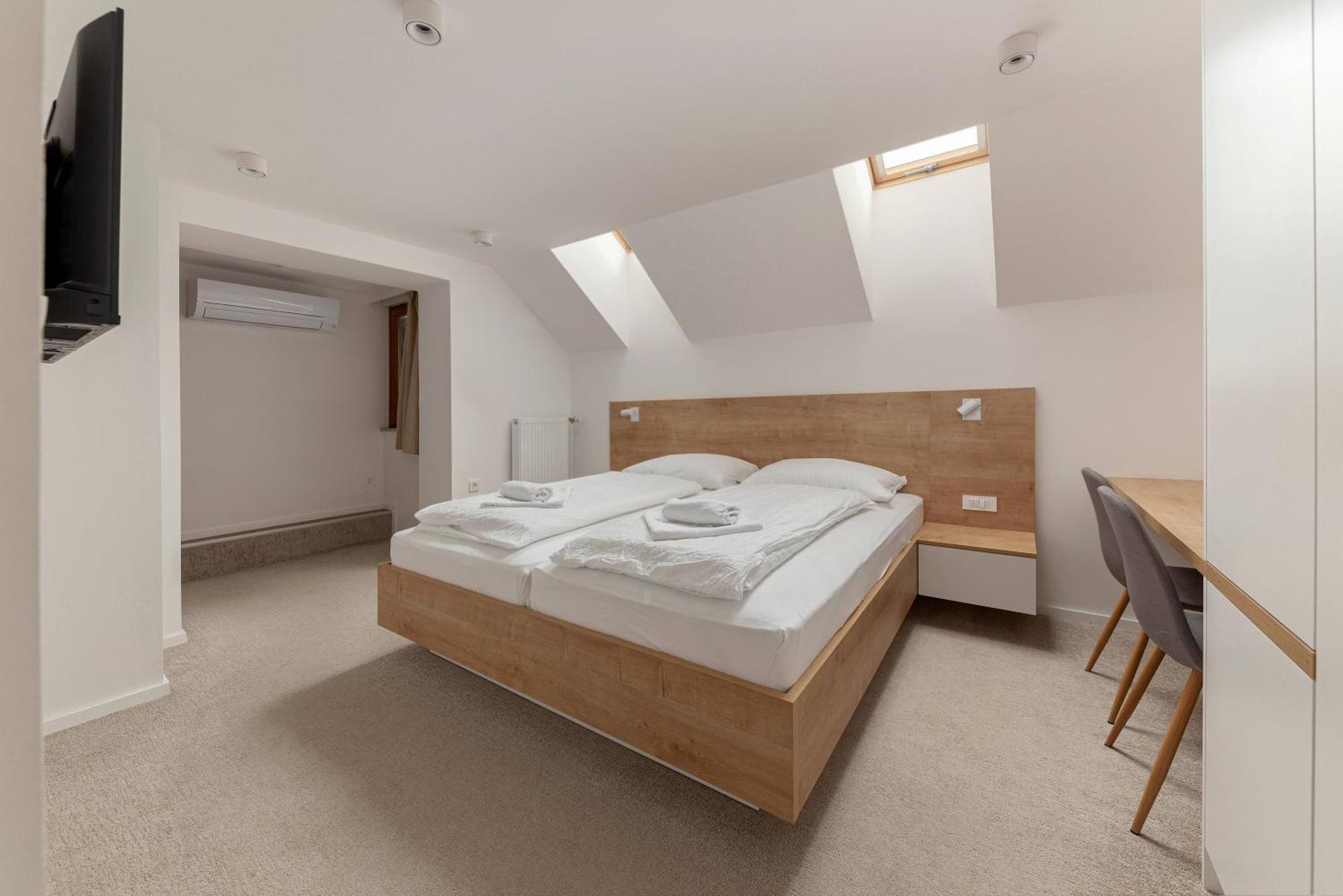 Gostilna Logar Hotel Hotemaze ภายนอก รูปภาพ
